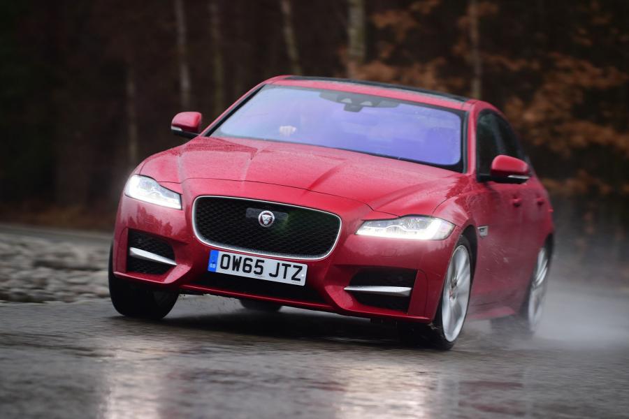 Jaguar XF 20d AWD R-Sport (UK) '2016